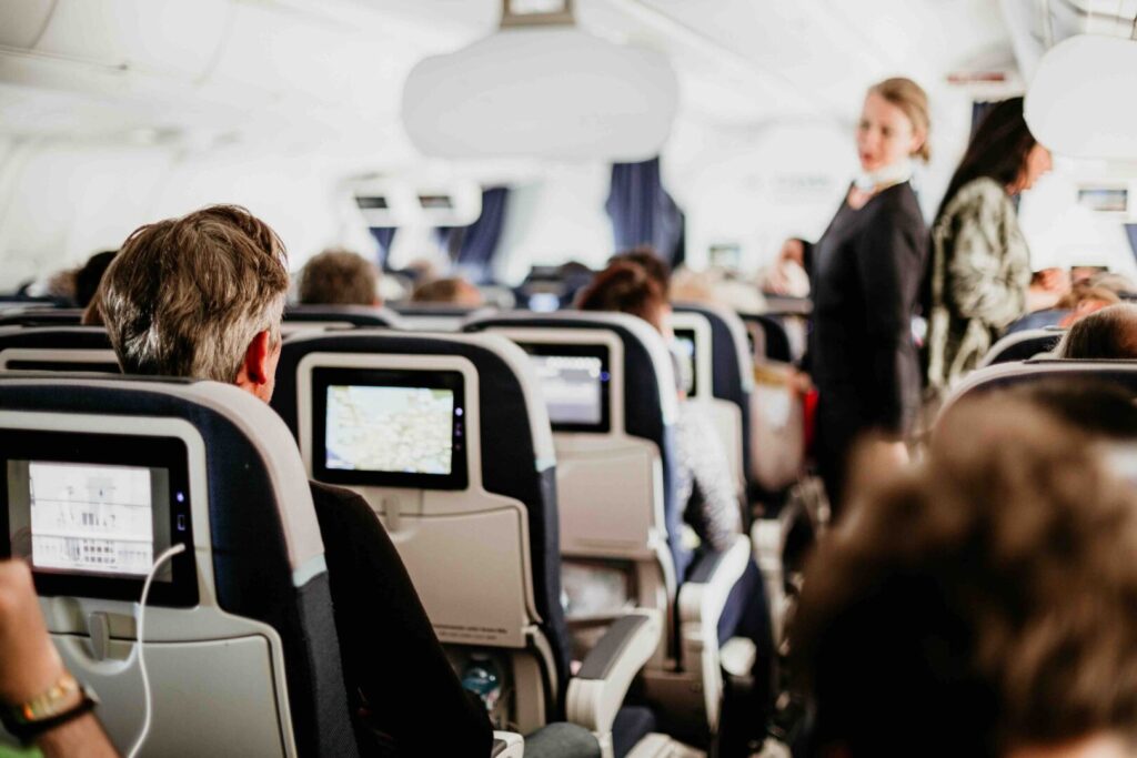 viaggiare in aereo con le mascherine trasparenti